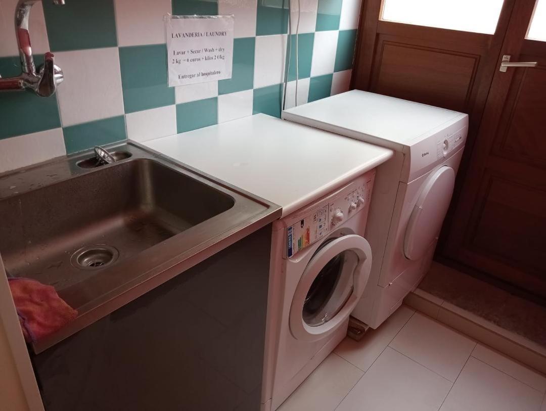 Albergue De Peregrinos Villa De ลัวร์กา ภายนอก รูปภาพ